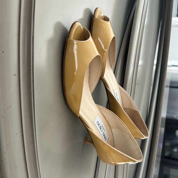 Jimmy Choo peakaboo gold patient pumps. Kitten heal. - Picture 2 of 9